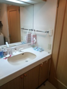 見た目すっきり・お掃除ラクラク・シンプルドレッサー♪　世田谷区S様邸